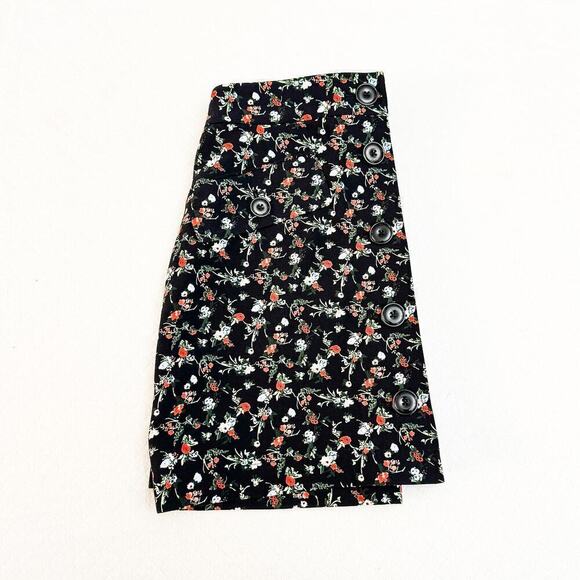 Little Moon Aritzia Navy Flower Print Mini Skirt Size Small MINT - Picture 6 of 6